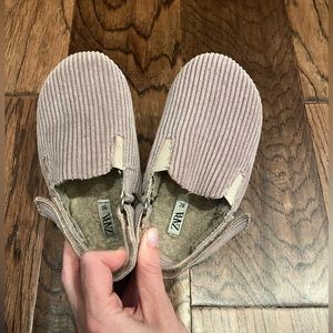 Zara Courduroy Clogs